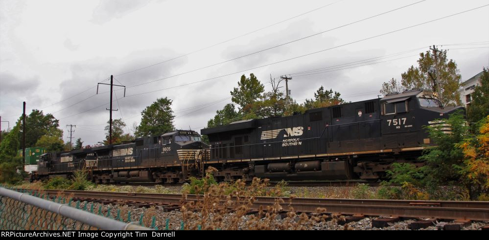 NS 7517 leads 26T